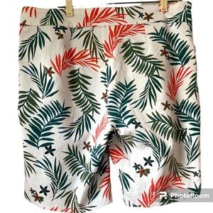 Tierra Sky, white, orange , and green fern print bermuda shorts. SZ 14W (oX)